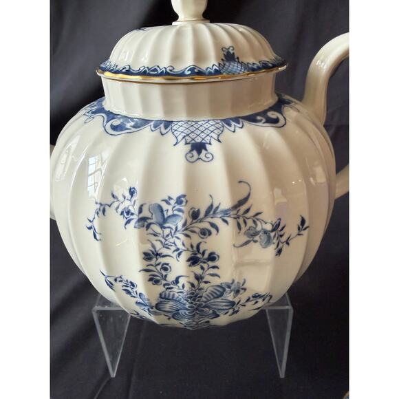 Royal Worcester Mansfield Blue & White Tea Set Teapot, Creamer & Sugar England - Picture 4 of 8